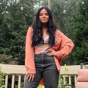 Meet your Posher, Emily